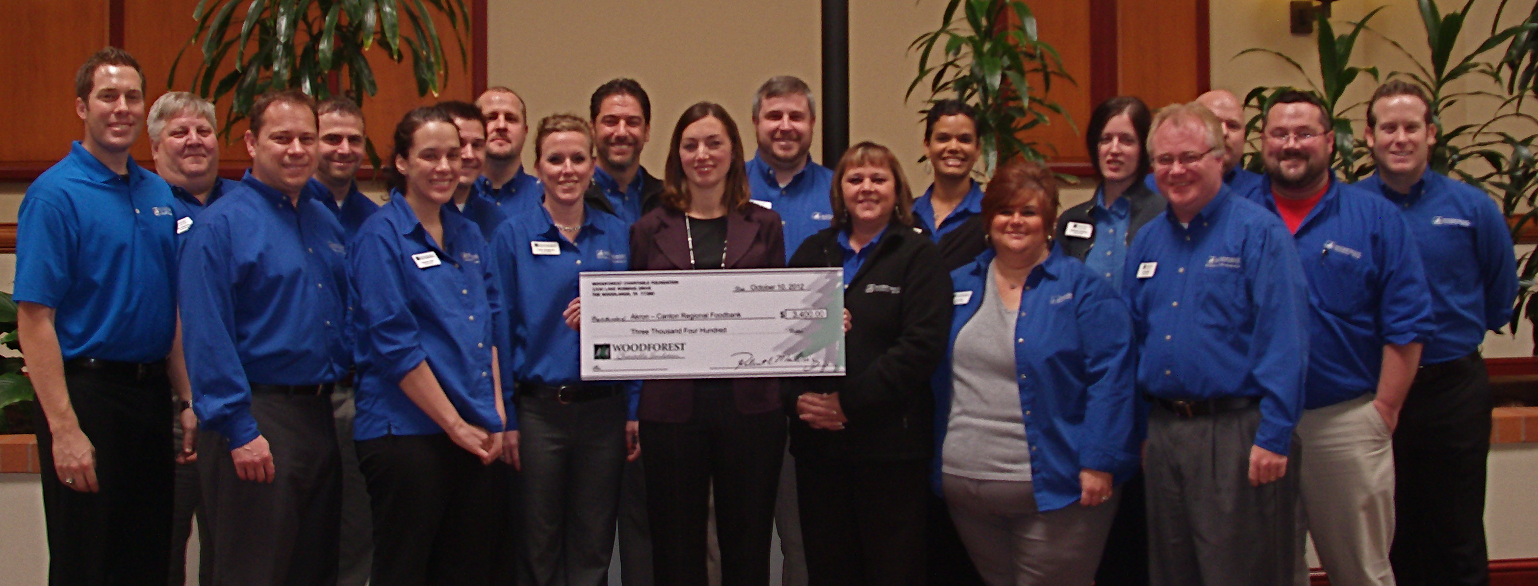 Akron-Canton Regional Food Bank receives $3,400 donation from Woodforest Charitabel Foundation.