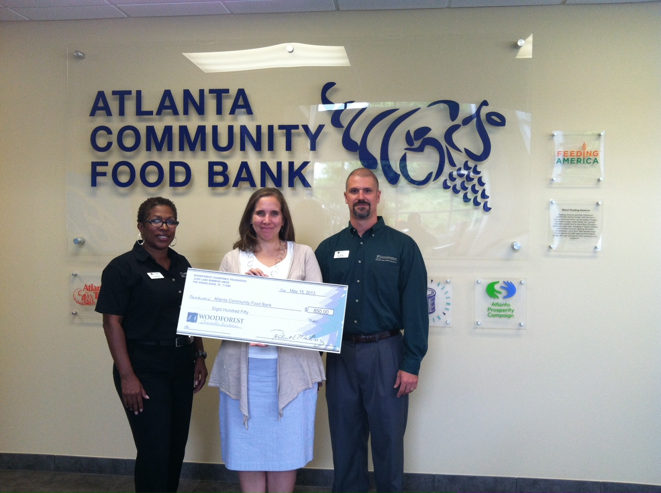 Atlanta Community Food Bank Receives $850 donation from Woodforest Charitable Foundation.