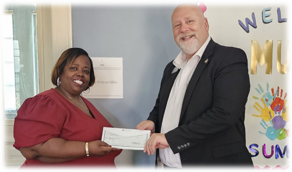 Family Promise of Chicago North Shore received a donation from WCF.