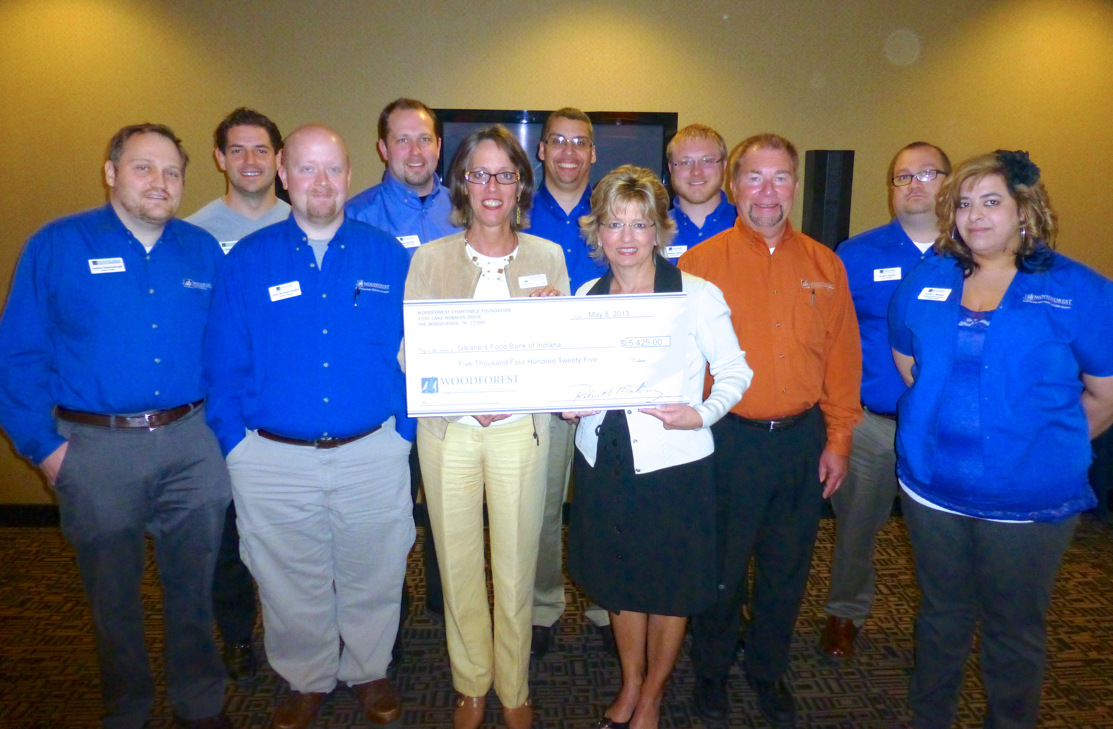Gleaners Food Bank of Indiana receives $5,425 donation from Woodforest Charitable Foundation.