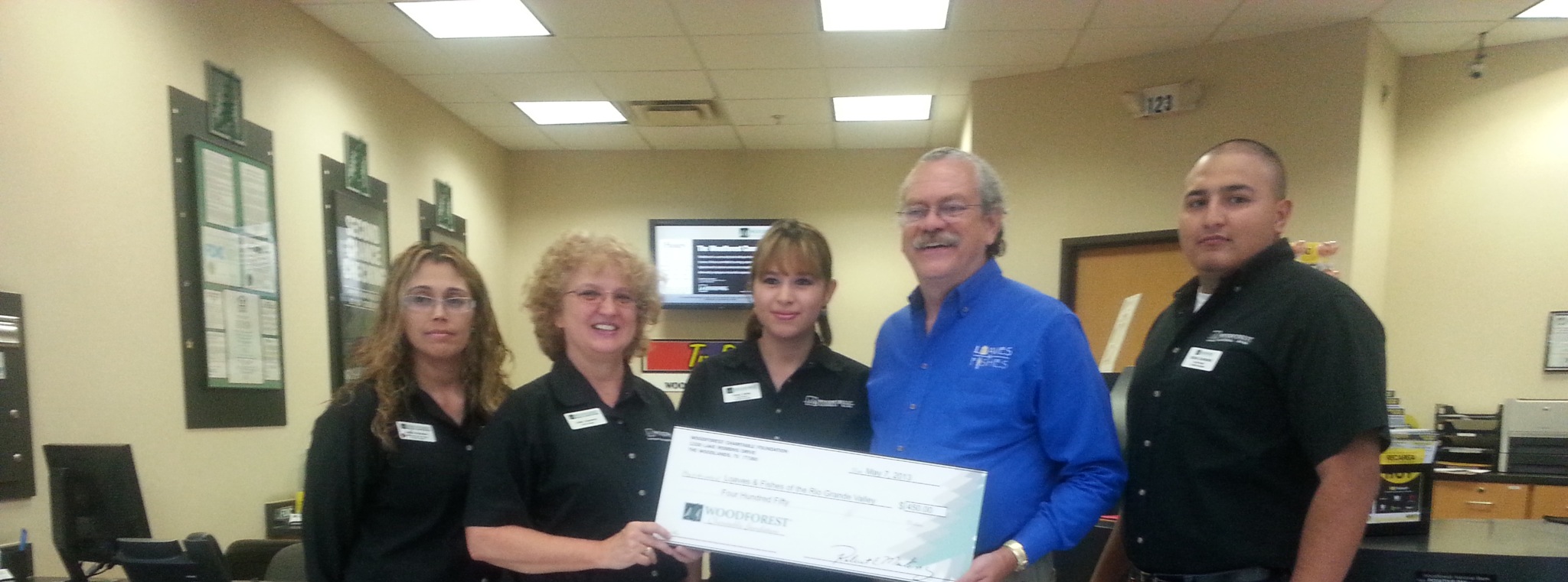 Loaves & Fishes of the Rio Grande Valley receives $450 donation from Woodforest Charitable Foundatio